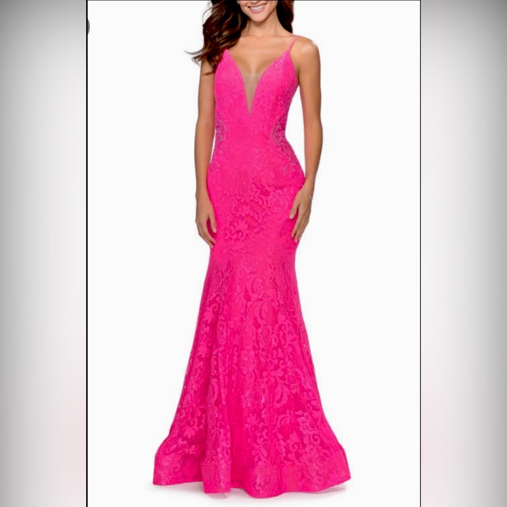 La Femme ~Size 0 ~Neon Pink prom dress